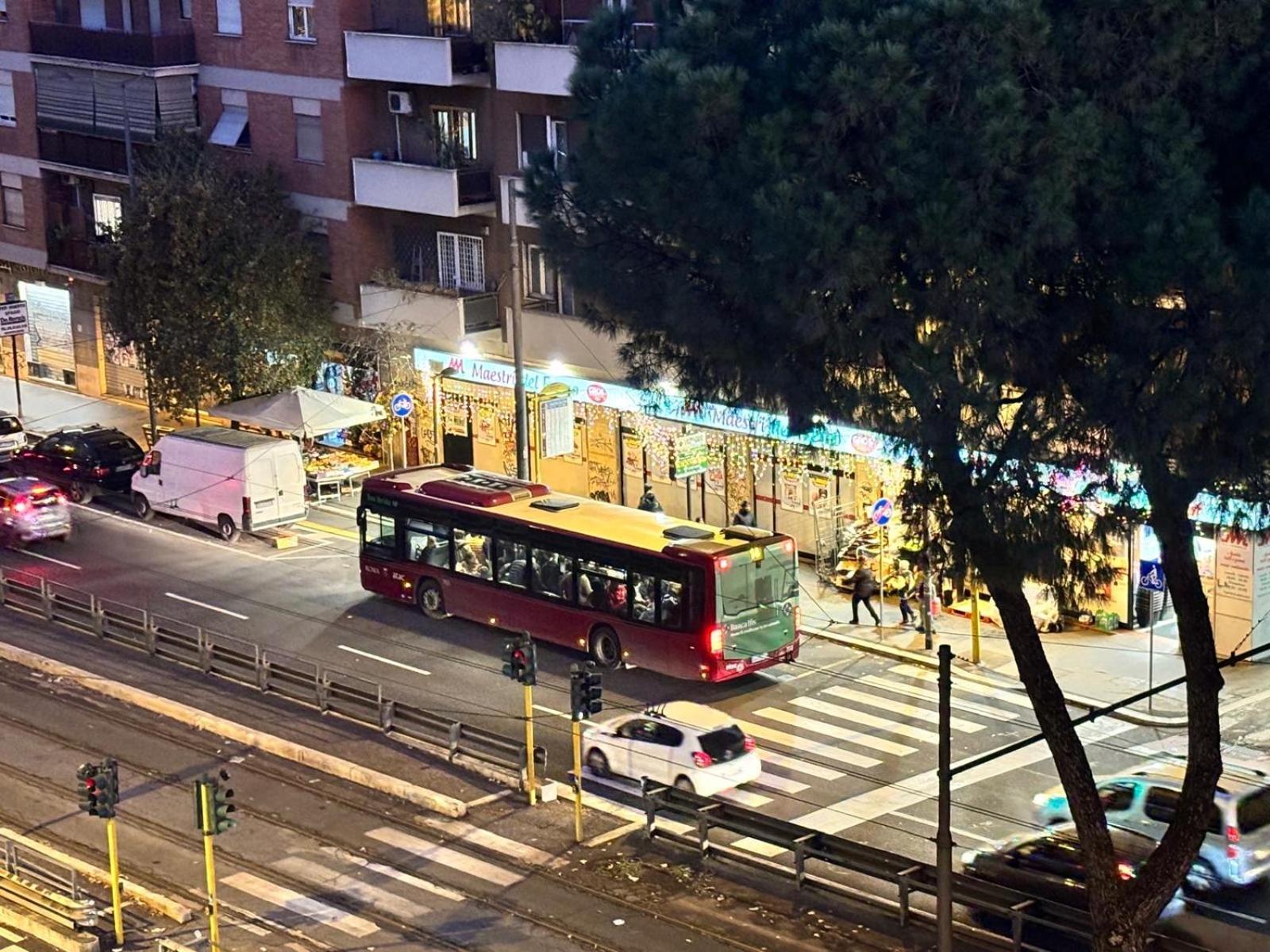 Hotel Roma Elena Esterno foto